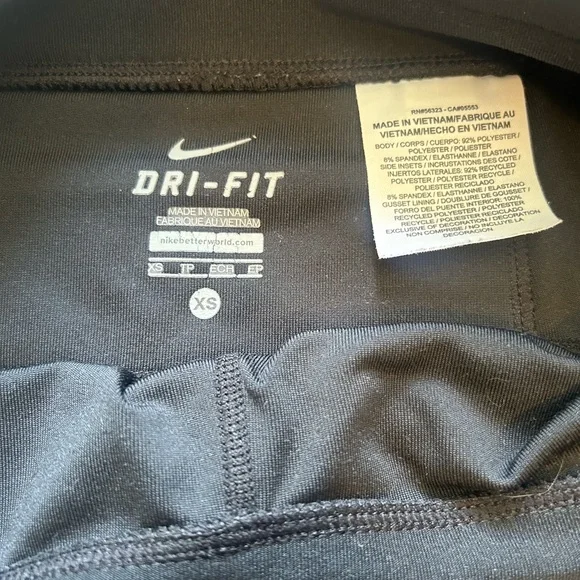 Nike Dri-FIT Black Shorts - Picture 3 of 7